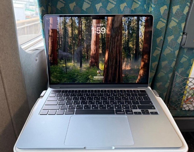 蘋果首款平價筆記本電腦曝光 2026年發(fā)力大眾市場